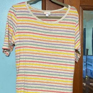 LulaRoe Gigi top